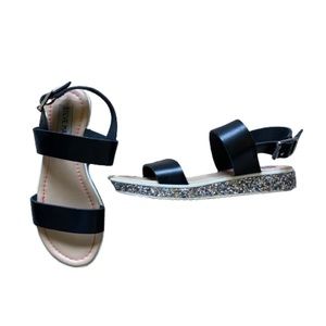 Girls Steve Madden black glitter sandals, size 13